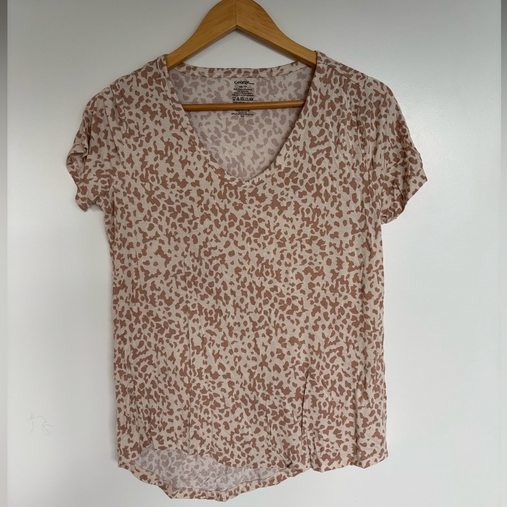 JOE FRESH/GEORGE 18-19” PTP 2 Pc Set of Women's Tops, Purple/Leopard, Size L/XS - Picture 3 of 16